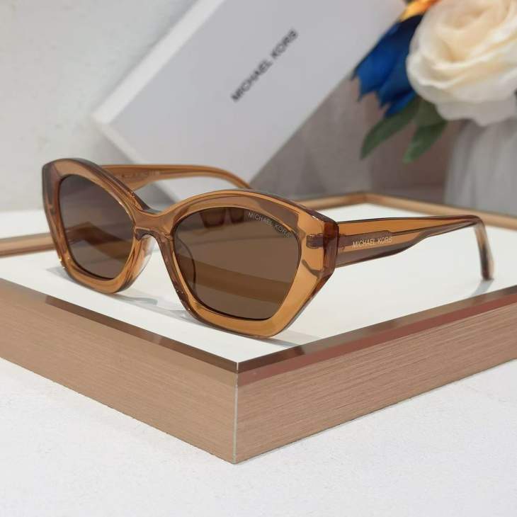 Picture of Michael Kors Sunglasses _SKUfw81854068fw
